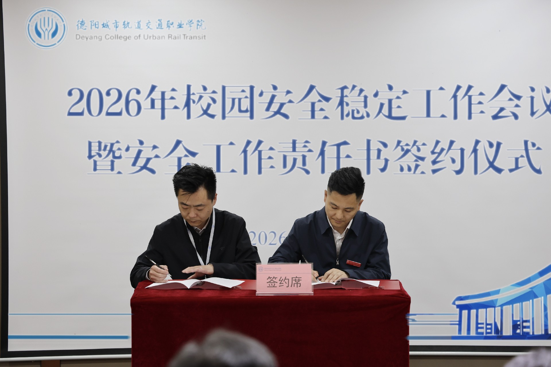 2acbabbd-be1a-44cc-8766-a26abcd9c90b.jpg