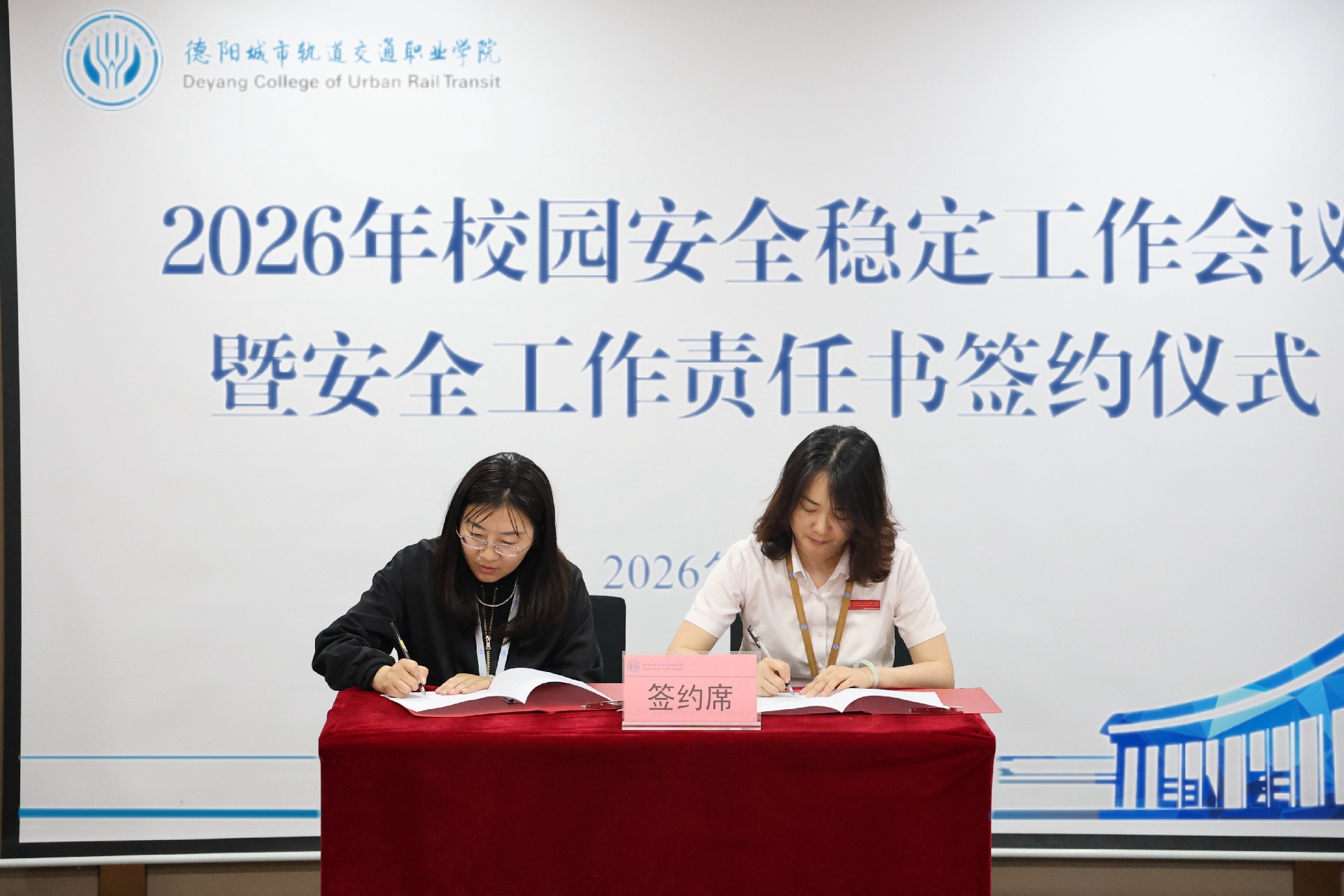 413d96fb-fa75-46b5-8740-7f29d66d6c54.jpg